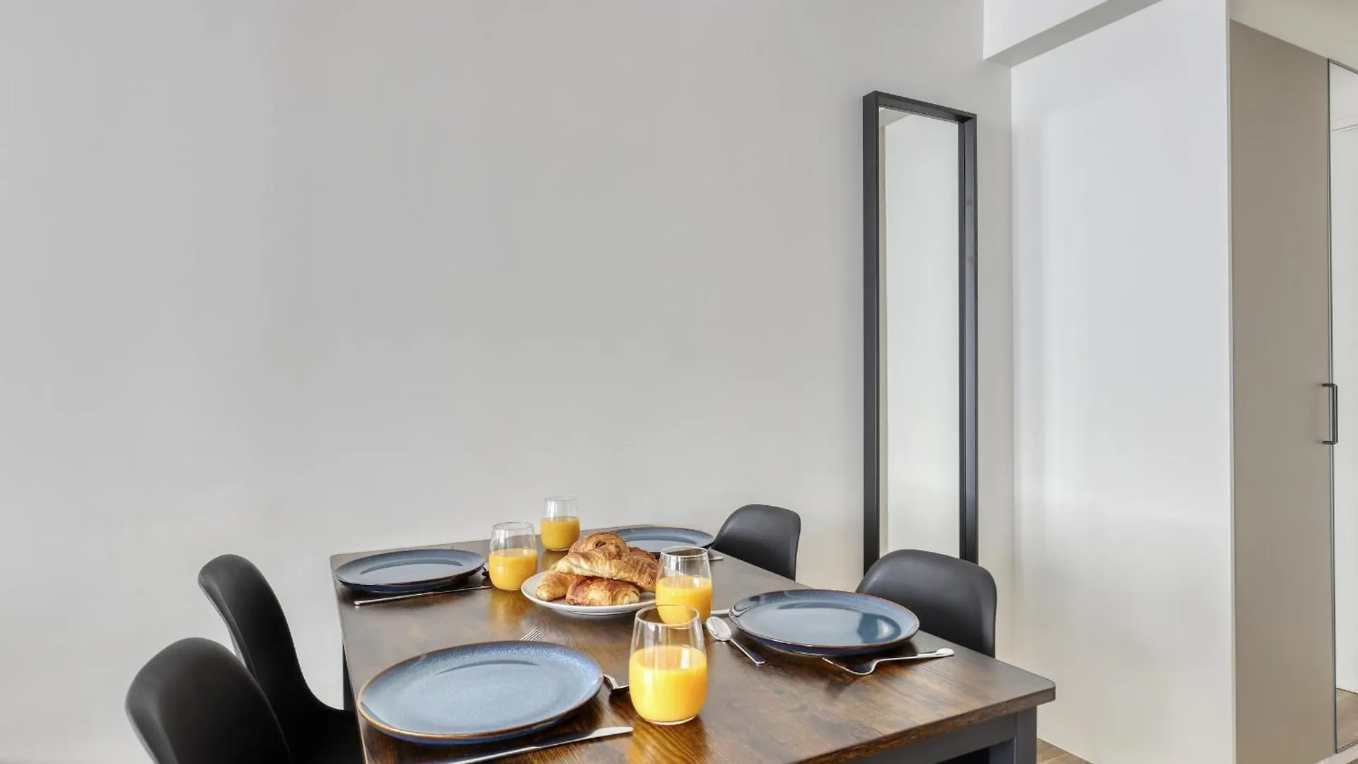 Modern & Pleasant Flat In The Heart Of The 15th Lägenhet